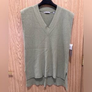 New Cyrus Pistachio Knit Loose V Neck Sweater Vest Women’s M